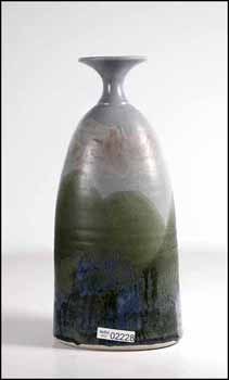 Vase (02228/2013-1199) by Robin Hopper vendu pour $156