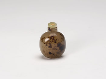 A Chinese 'Silhouette' Agate Snuff Bottle, 19th Century par  Chinese Art
