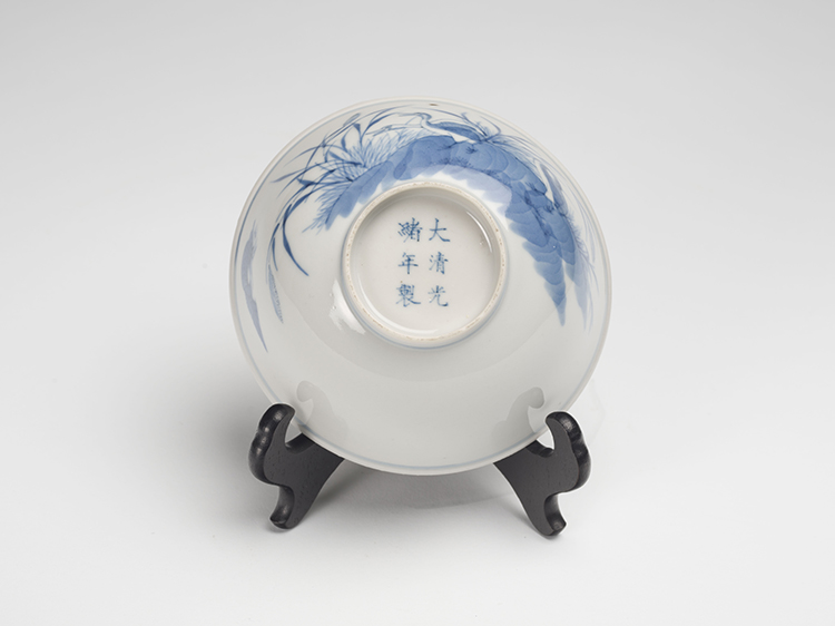 A Chinese Blue and White 'Geese' Bowl, Guangxu Mark and Period (1875-1908) par  Chinese Art