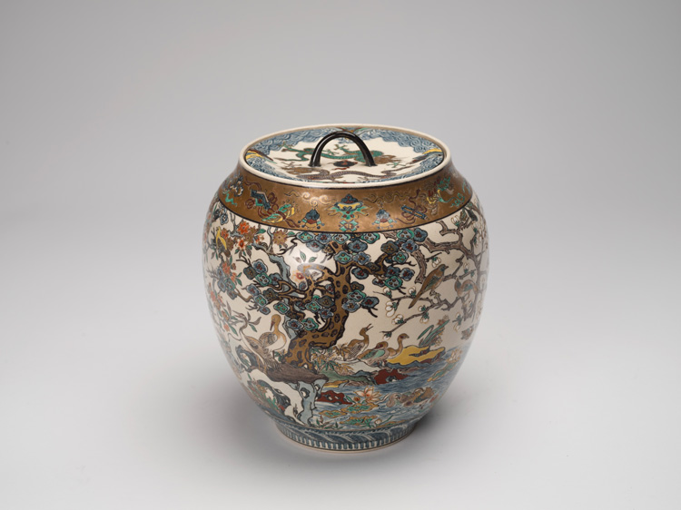 Japanese Satsuma Waterpot and Cover, Mizusashi, 19th Century par  Japanese Art