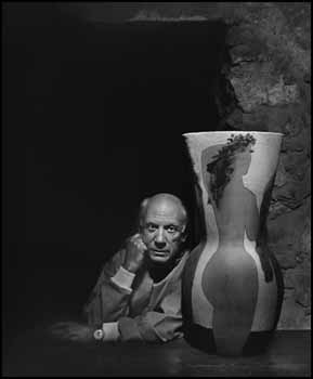 Pablo Picasso by Yousuf Karsh vendu pour $8,190