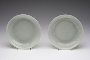 A Pair of Chinese White Jade Dishes, 18th/19th Century by Chinese Artist vendu pour $31,250