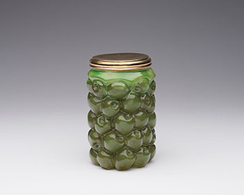 Green Olives by Victor Cicansky vendu pour $5,000