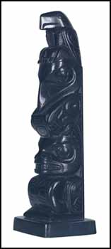 Haida Totem Pole by Claude Davidson vendu pour $805