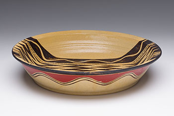 Dish with Red and Black Design by Judith Cranmer vendu pour $625