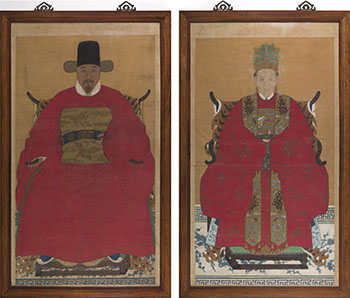 A Pair of Massive Chinese Huali Framed Ancestor Portraits, Republican Period, Early 20th Century par  Chinese Art