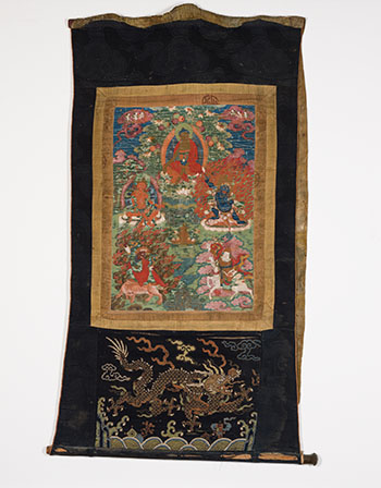 A Tibetan Thangka of Medicine Buddha, 19th Century par Tibetan Art