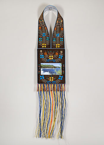 Bandolier for Tenagàdinozìbi (The River that Stops One's Journey) Gatineau River par Barry Ace