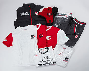 2014 Winter Games Paralympic Team Sample Athlete Kit (#0756) par Hudson's Bay Company 