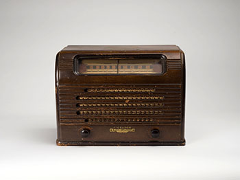HBC Dictator AM Radio (#0588) by Hudson's Bay Company 