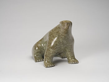 Sitting Bear (00812) by Simanek Sagiatuk