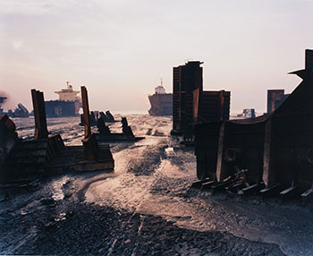 Shipbreaking #13, Chittagong, Bangladesh par Edward Burtynsky