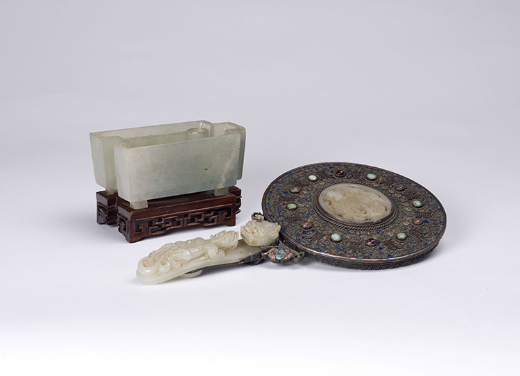 A Chinese Jadeite Coin-form Brushwasher and a Silver and Jade Mirror, 19th/20th Century par  Chinese Art