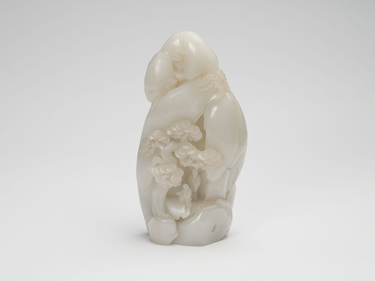 A Finely Carved Chinese White Jade Mountain Landscape, 20th Century par  Chinese Art