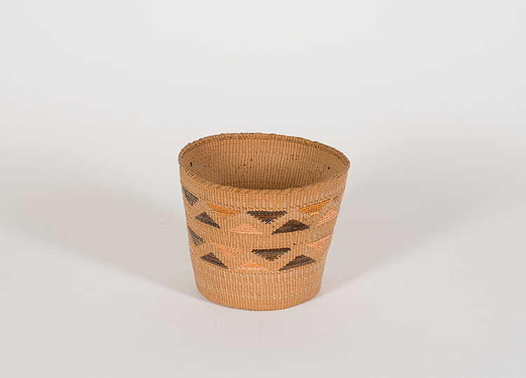Tlingit Berry Basket par Unidentified Tlingit