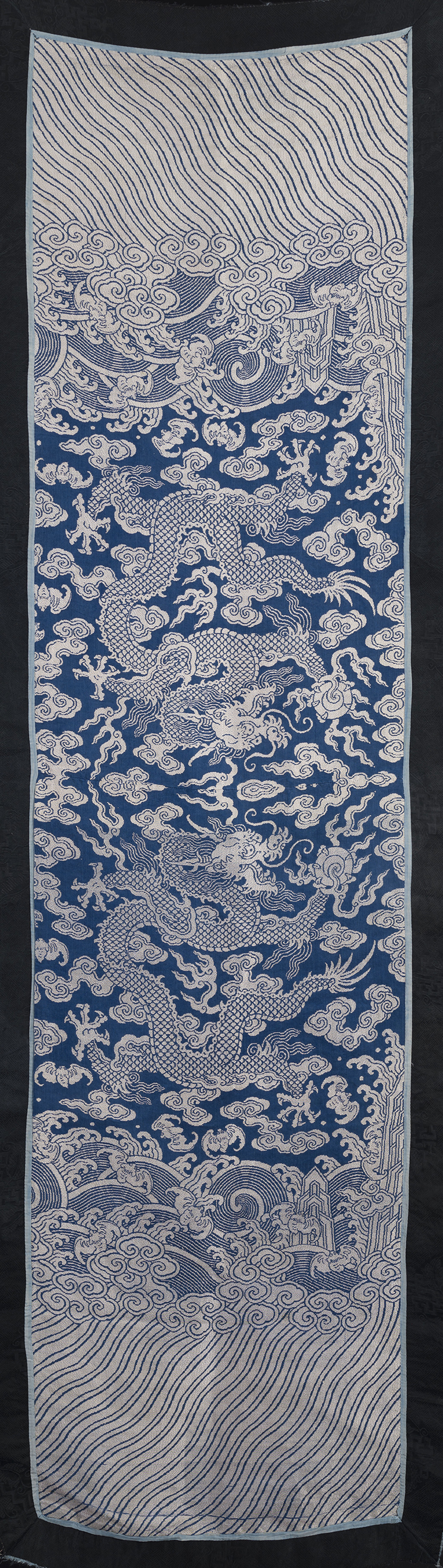Two Chinese Silk Dragon Textiles, 19th Century par  Chinese Art