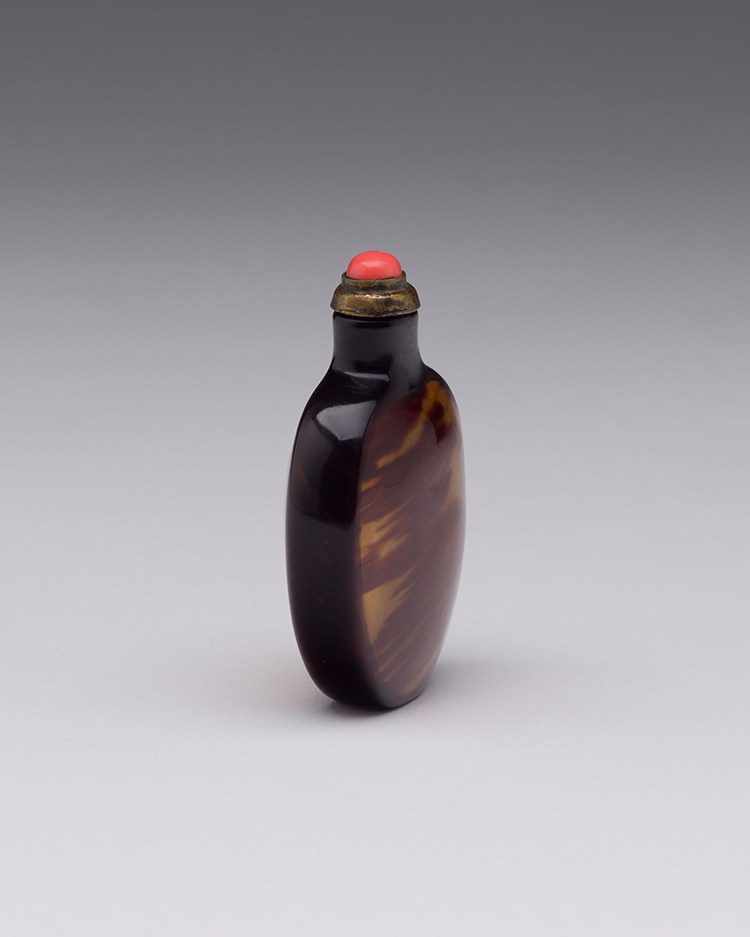 A Chinese Tortoiseshell Snuff Bottle, 18th to 19th Century by  Chinese Art