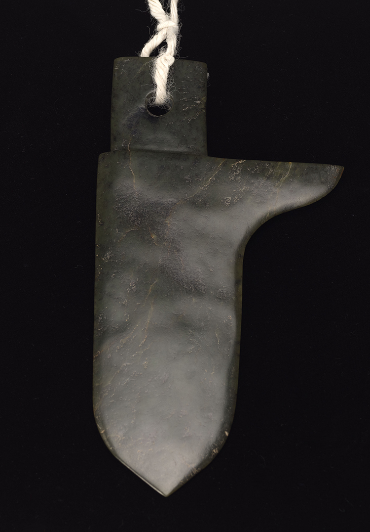 A Chinese Green Jade Ceremonial Axe Dagger par  Chinese Art