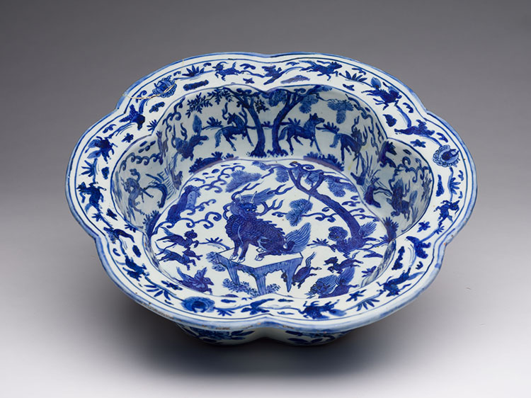 A Very Rare Chinese Blue and White ‘Mythical Beast’ Hexafoil Basin, Wanli Mark and Period (1572-1620) by  Chinese Art
