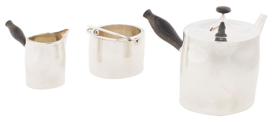 Teapot, Creamer, Sugar Pot (set of 3) par Hans Hansen