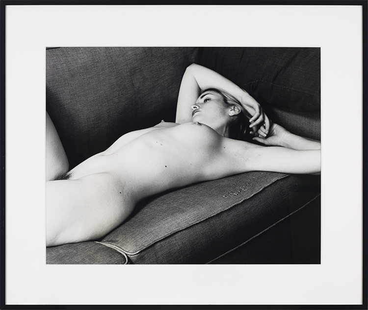 Alex Reclining #1 par Roy Arden