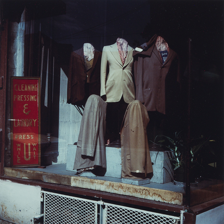 Tailor's Vitrine (1): Vancouver par Roy Arden