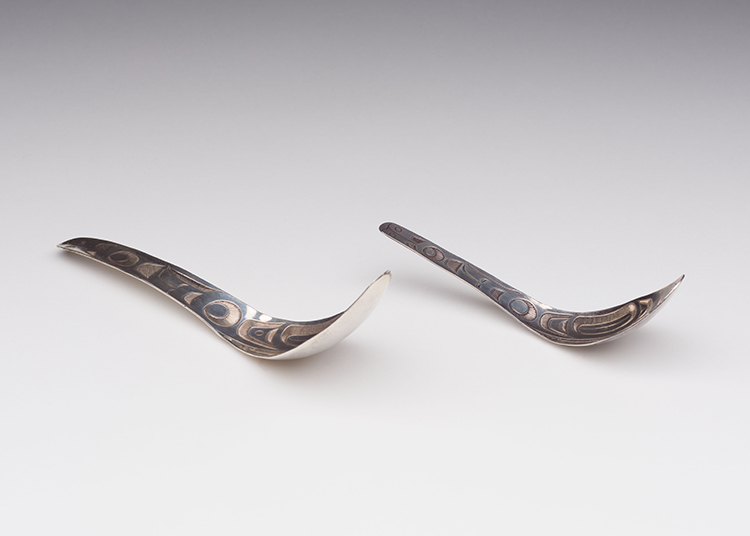 Two Butterfly Design Spoons par Robert Charles Davidson